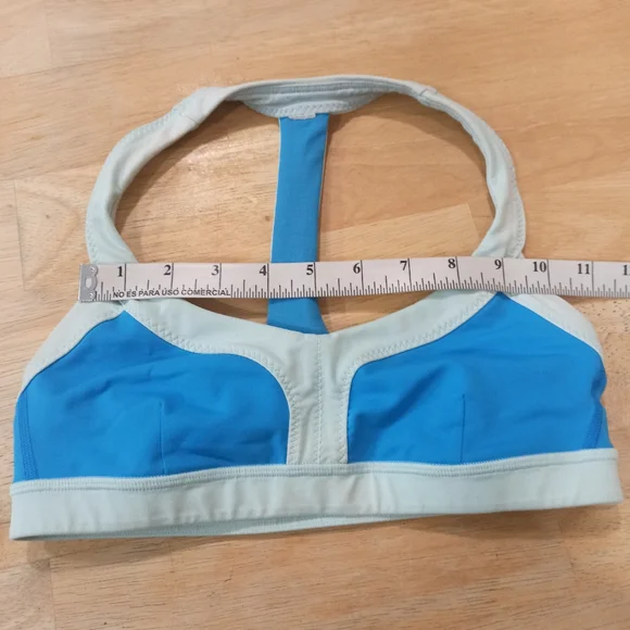 Lululemon Women's Sports Bra Size 4 - Picture 9 of 12